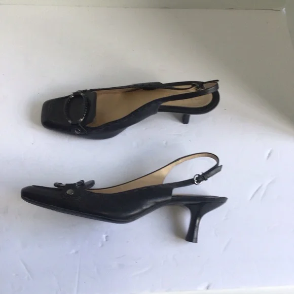Cole Haan black leather slingbacks.  Size 9 - Picture 5 of 10